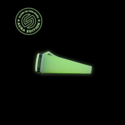 Aura Edition Pinch Hitter - Glow-in-the-Dark Pipe